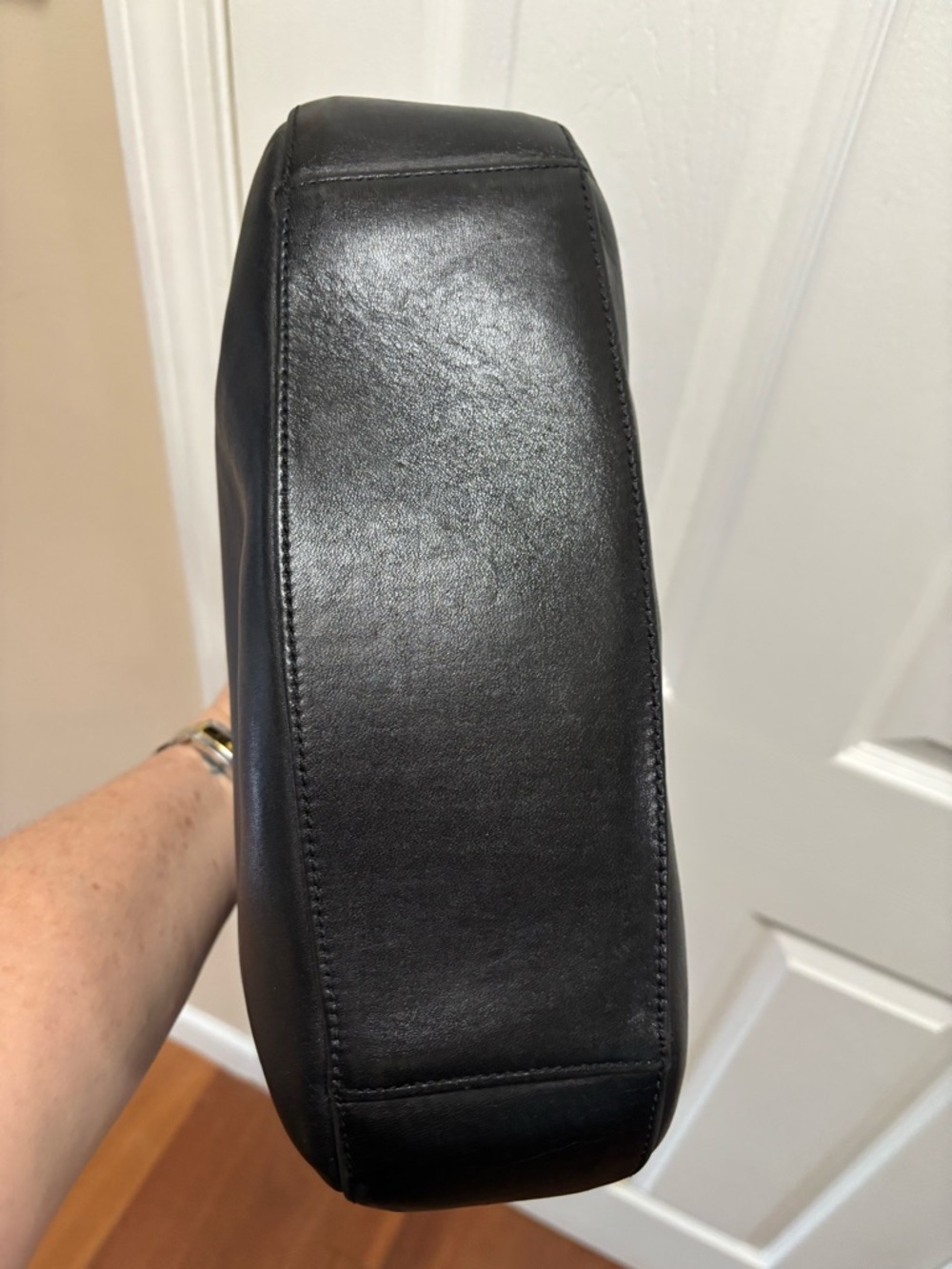 Coach VINTAGE F0D-9180 Whitney MADE IN USA Black Glove Tanned Leather Hobo EUC - Picture 13 of 16